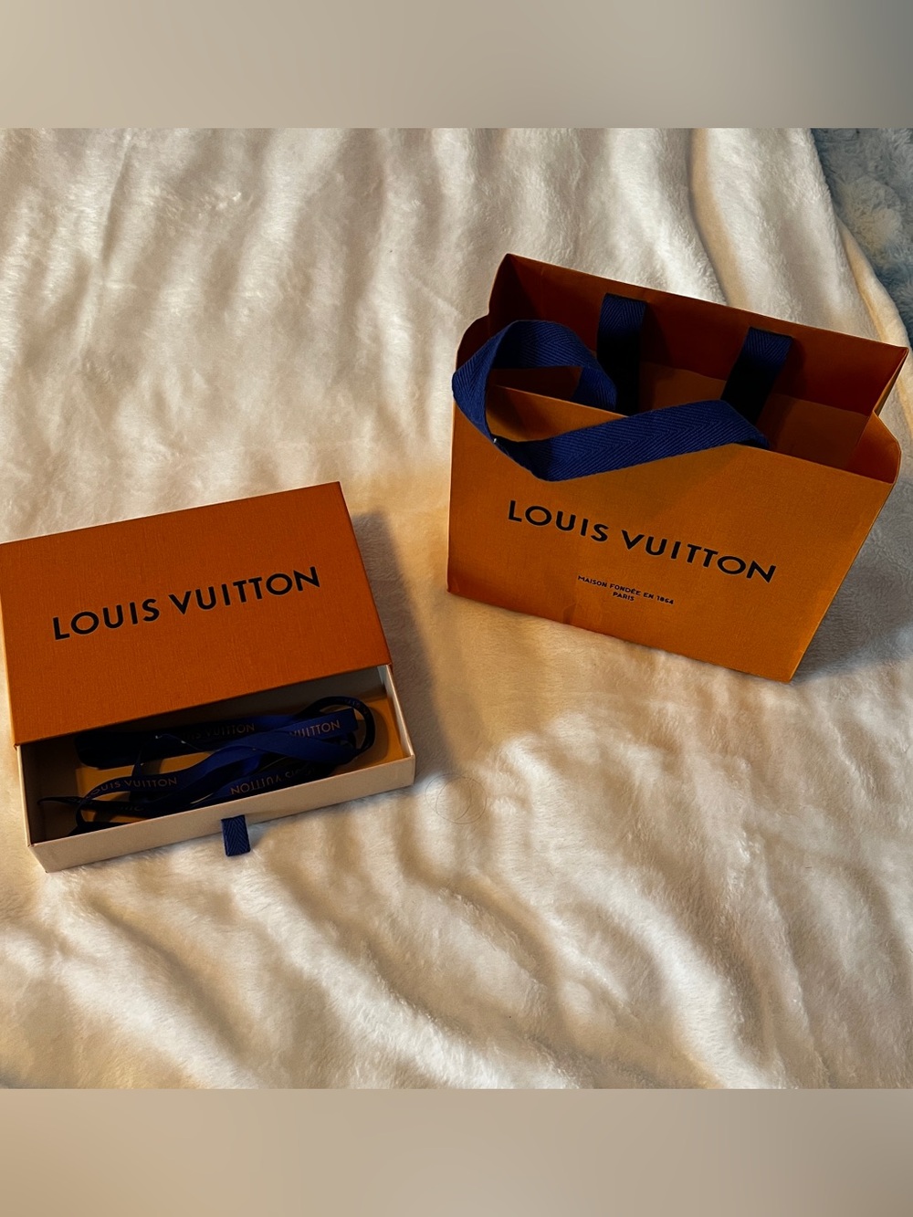 Louis Vuitton / Empty Gift Box and Bag
